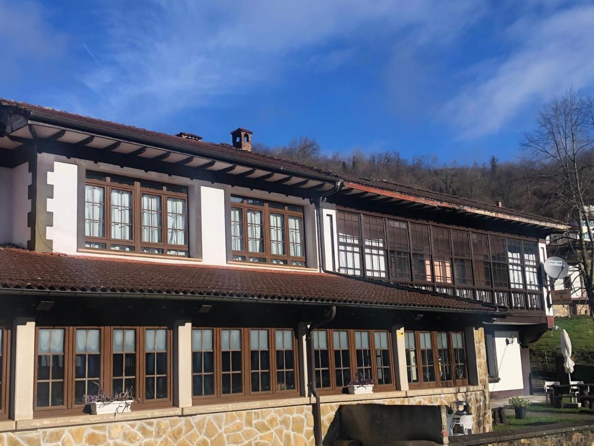 Orlé Hotel Restaurante La Carasca المظهر الخارجي الصورة